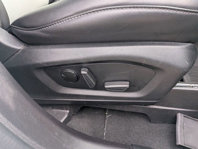 Certified 2022 Ford Explorer XLT w/ Equipment Group 202A image 38