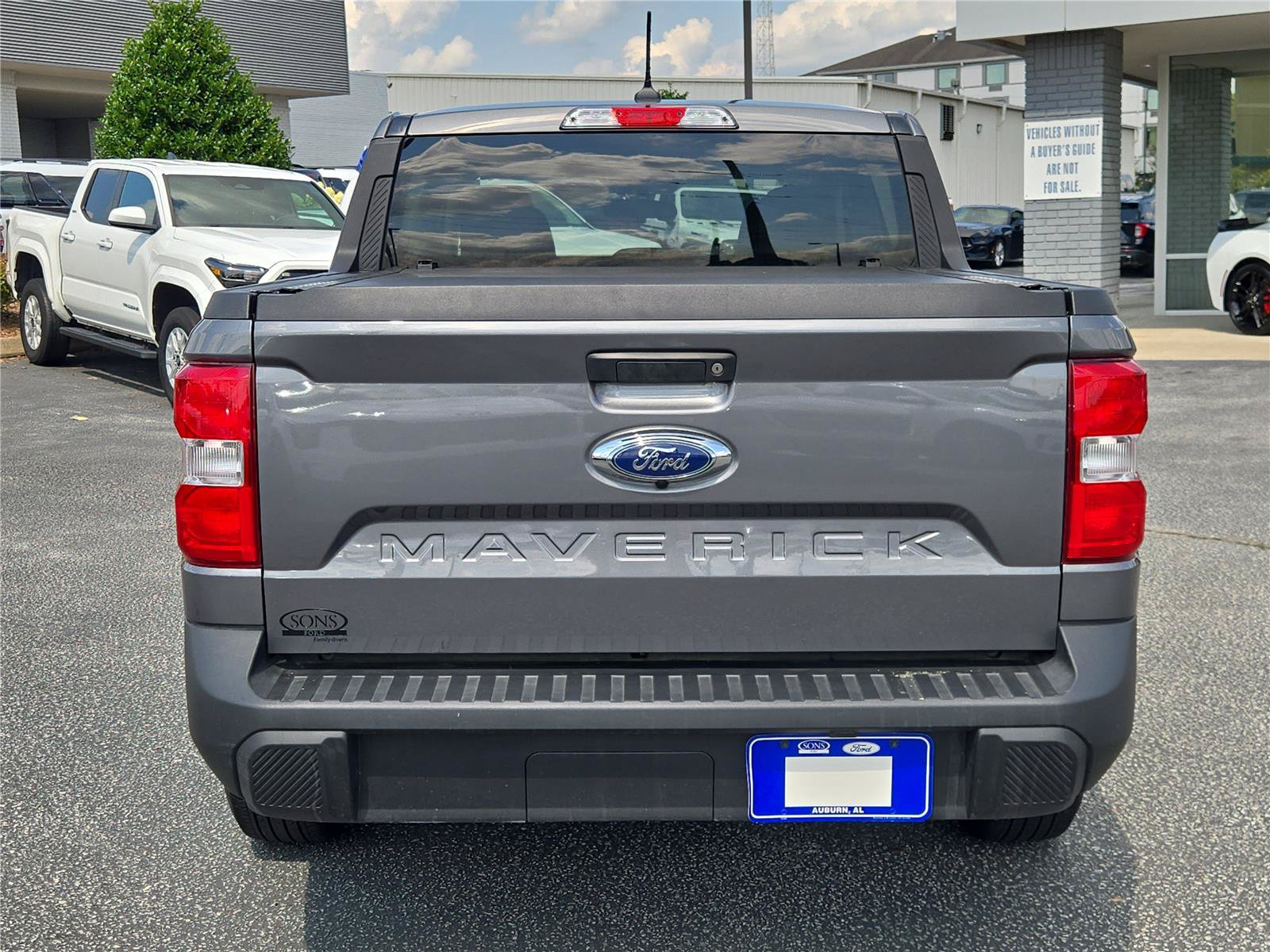 Certified 2023 Ford Maverick XLT FWD image 9