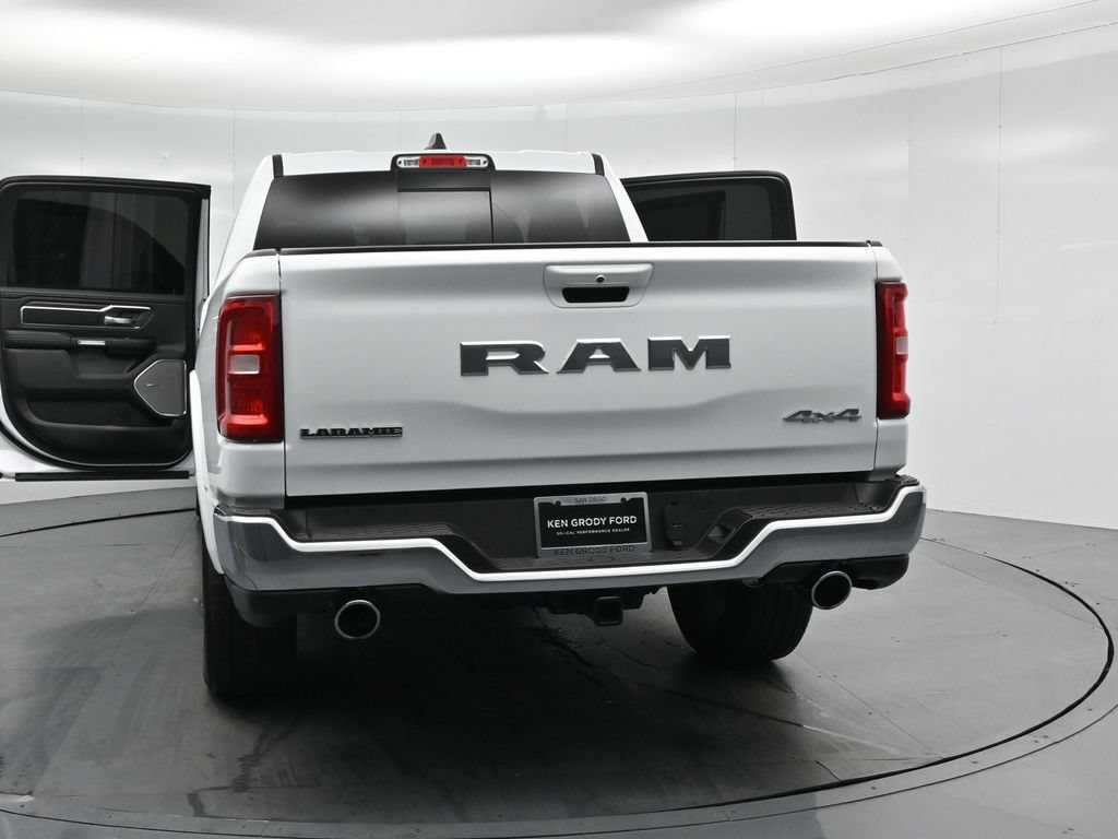 Used 2025 RAM 1500 Laramie AWD/4WD image 35