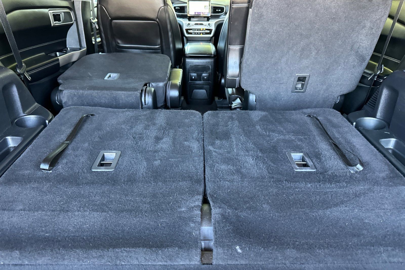 Certified 2023 Ford Explorer XLT w/ Equipment Group 202A AWD/4WD image 17