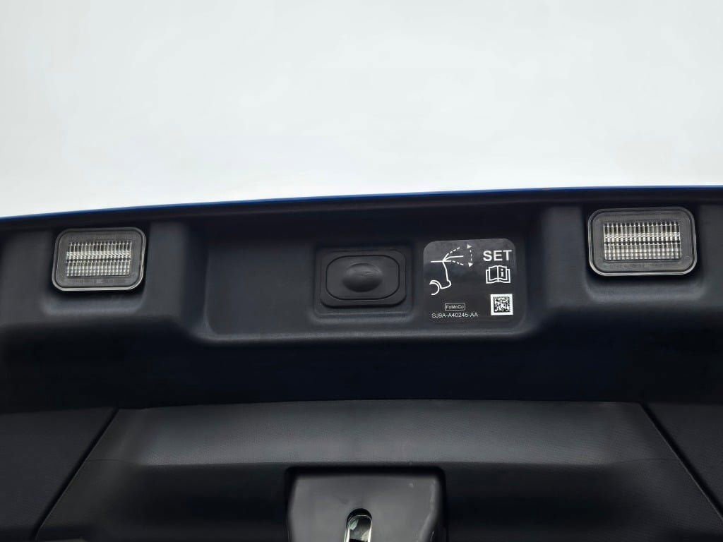 Certified 2025 Ford Mustang Mach-E Premium image 16