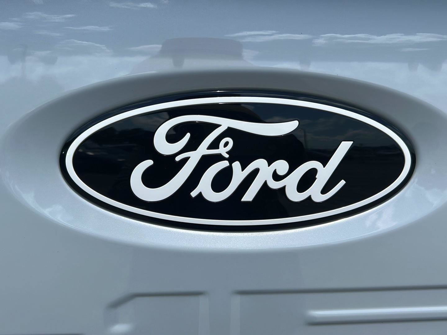 Certified 2025 Ford F150 Platinum w/ FX4 Off-Road Package AWD/4WD image 35