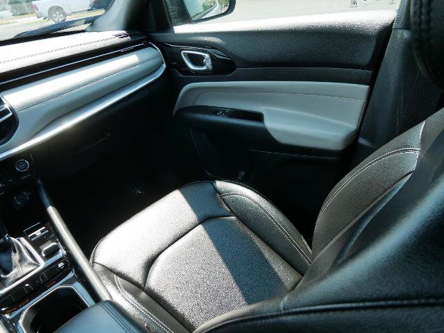 Used 2025 Jeep Compass Limited AWD/4WD image 17