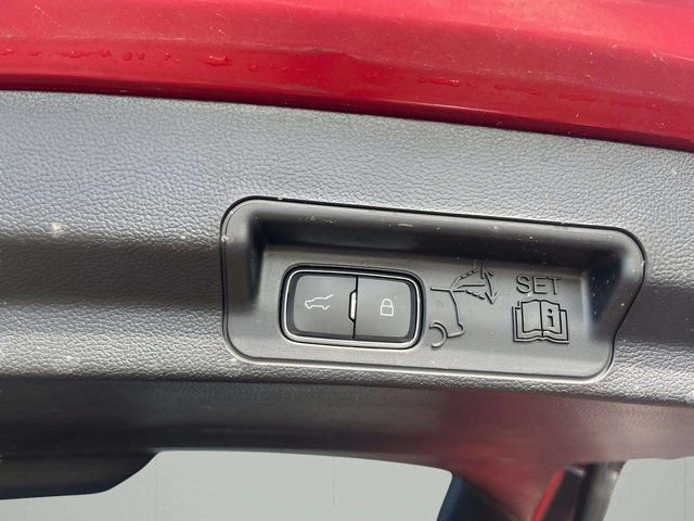 Certified 2023 Ford Explorer Platinum w/ Premium Technology Package image 19