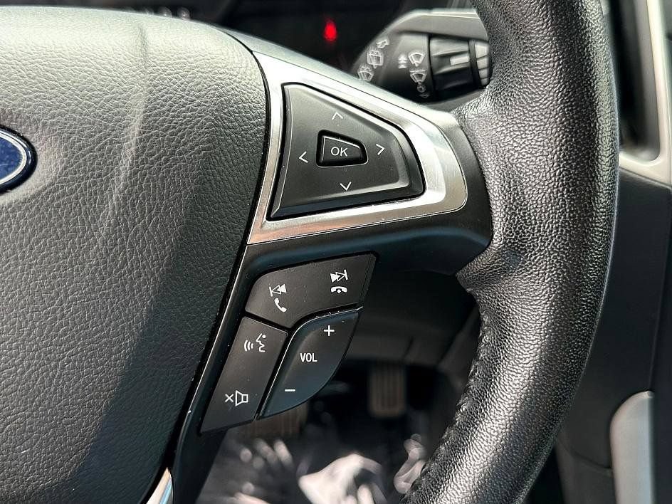 Certified 2022 Ford Edge SEL AWD/4WD image 22