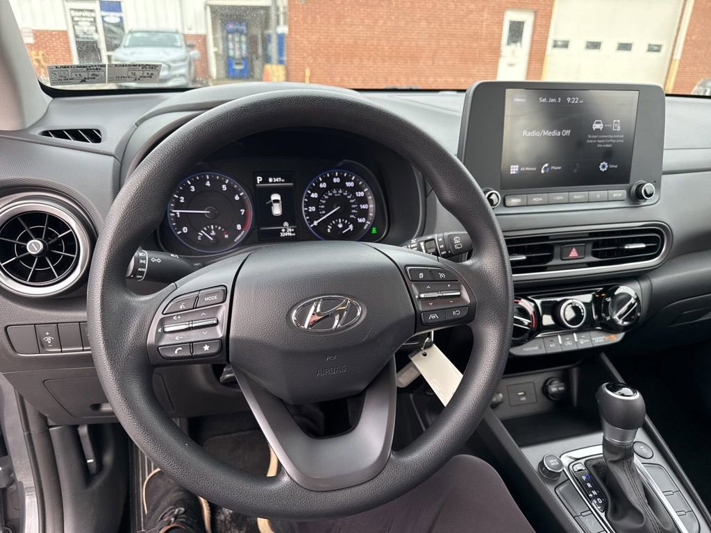 Used 2023 Hyundai Kona SE image 18