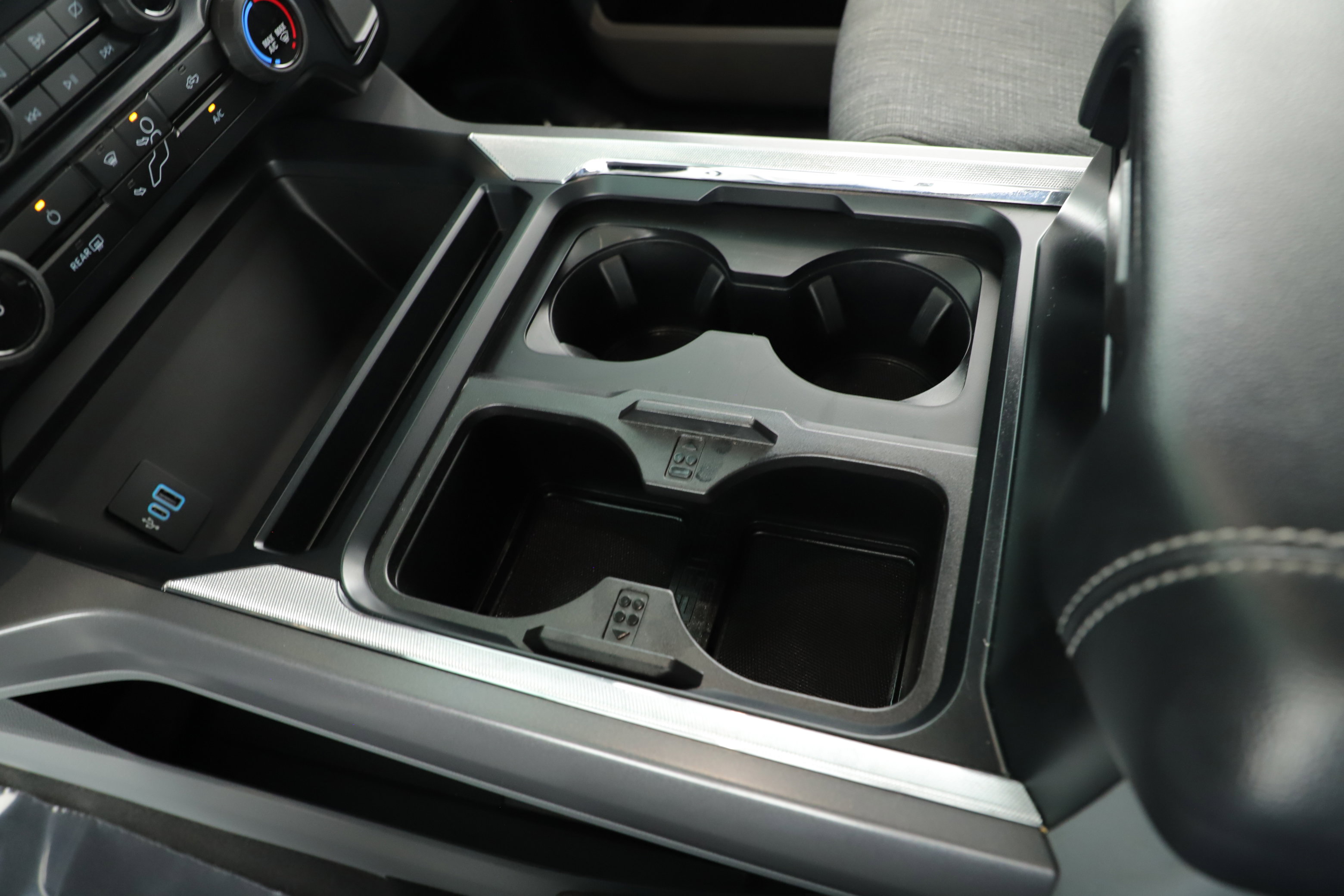 Certified 2024 Ford F250 XLT w/ FX4 Off-Road Package image 18