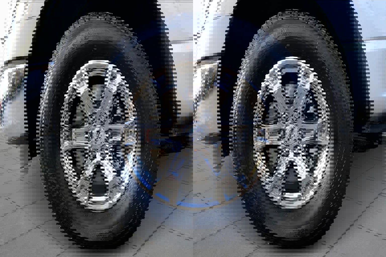 Certified 2022 Ford F150 XLT w/ Equipment Group 302A High image 11