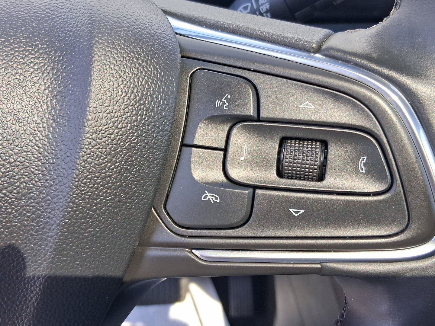 Used 2025 Buick Envista Avenir FWD image 19