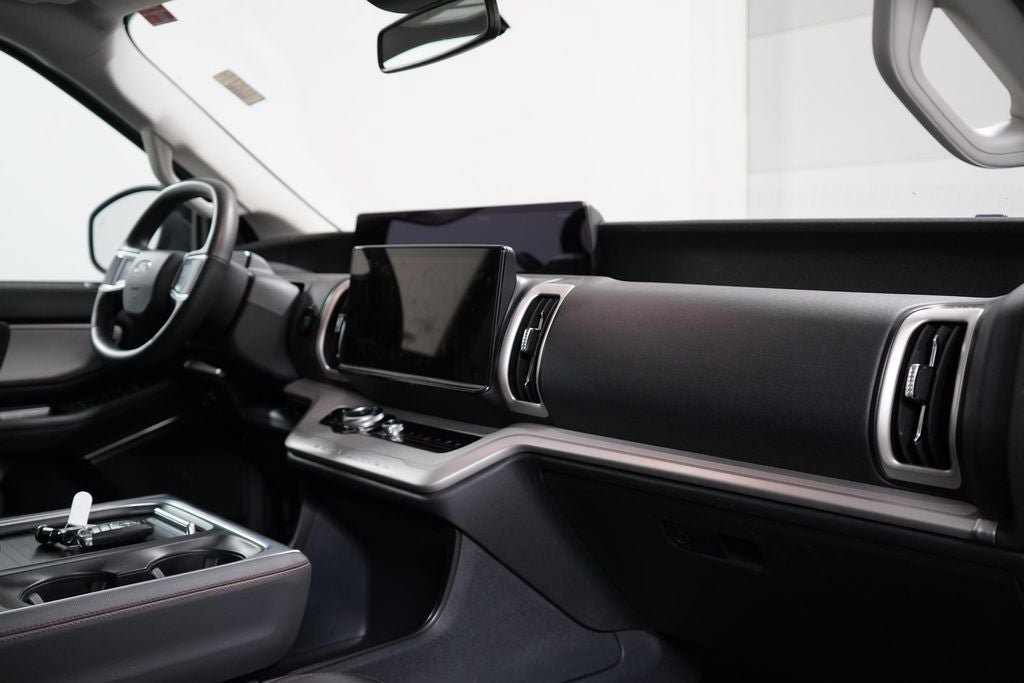 Certified 2025 Ford Expedition Max Active AWD/4WD image 23