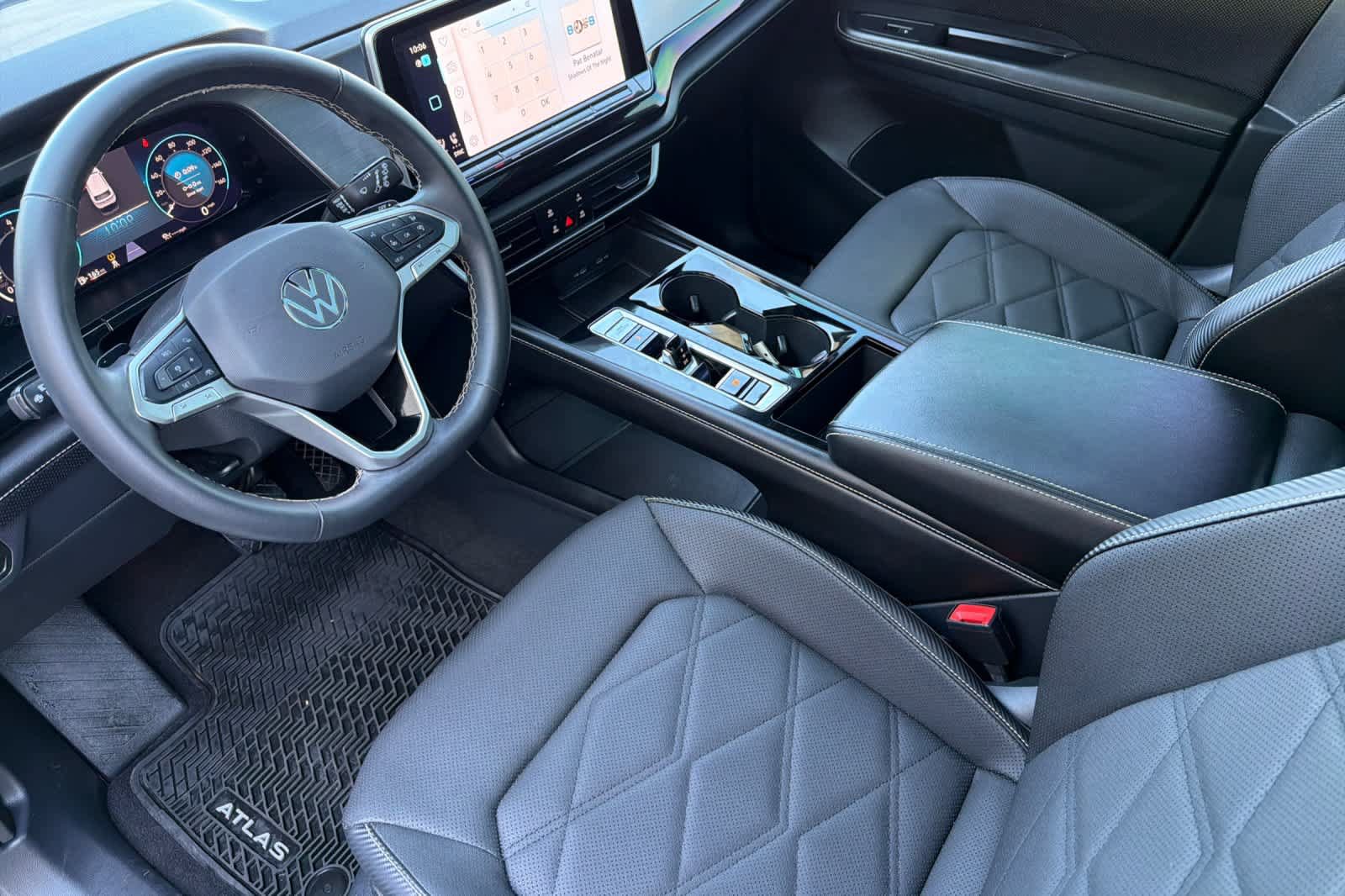 Used 2024 Volkswagen Atlas Cross Sport SE w/ Panoramic Sunroof Package AWD/4WD image 11