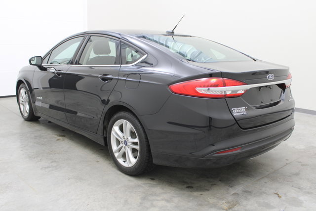 Certified 2018 Ford Fusion SE FWD image 16