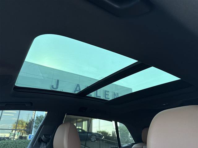 Used 2022 Audi Q8 Prestige AWD/4WD image 5