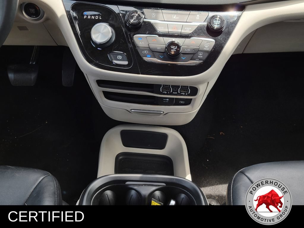 Used 2022 Chrysler Pacifica Touring-L FWD image 24