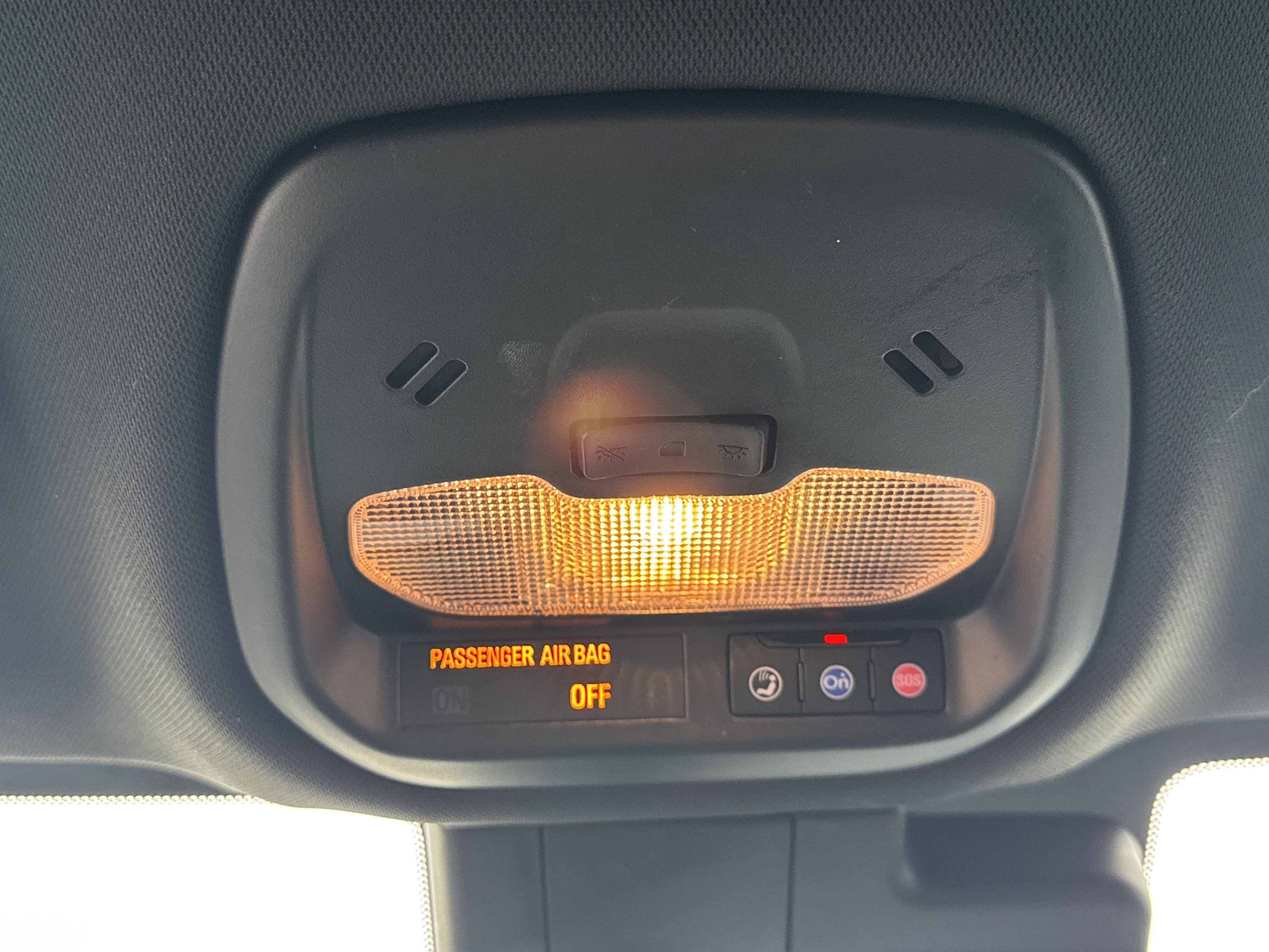 Used 2025 Buick Envista Sport Touring image 29