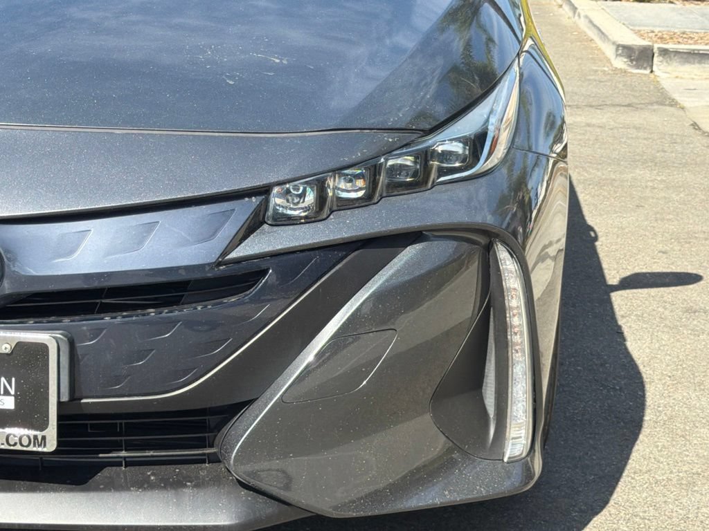 Used 2020 Toyota Prius Prime LE FWD image 15