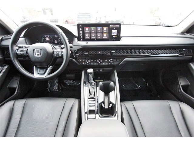 Used 2025 Honda Accord Touring image 8