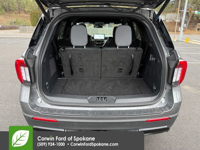 Certified 2025 Ford Explorer ST-Line image 18