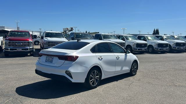 Used 2024 Kia Forte LXS FWD image 3