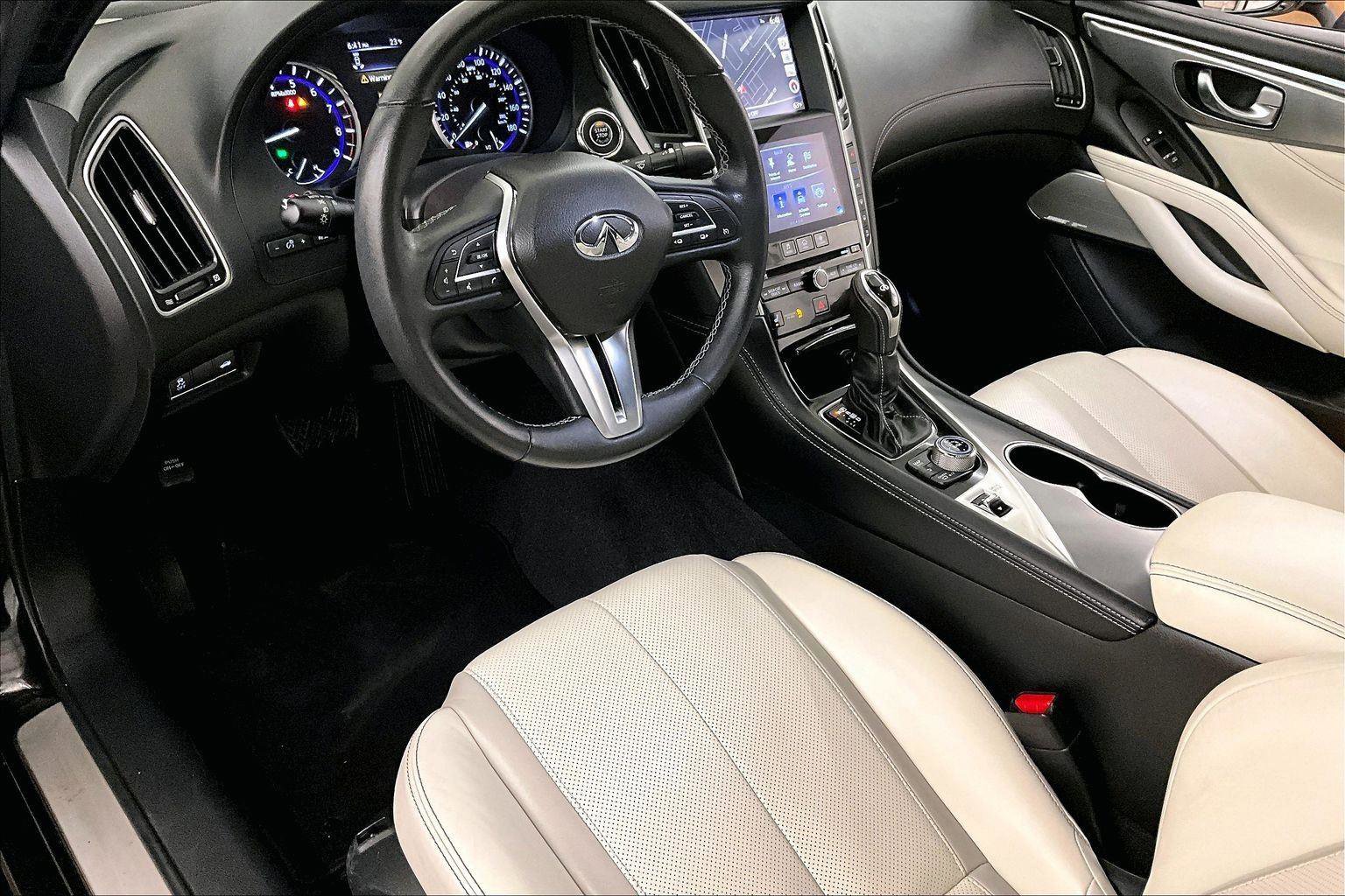 Used 2018 INFINITI Q60 3.0t Luxe w/ Sensory Package 3.0T Luxe image 12