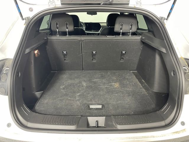 Used 2025 Chevrolet Trax RS w/ Driver Confidence Package FWD image 17