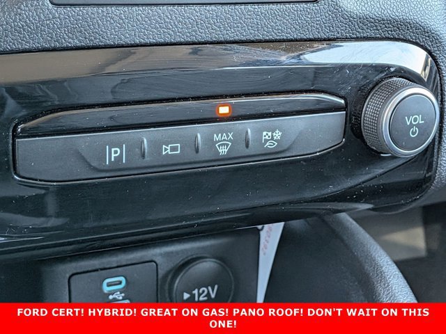 Certified 2023 Ford Escape Platinum w/ Premium Technology Package image 21