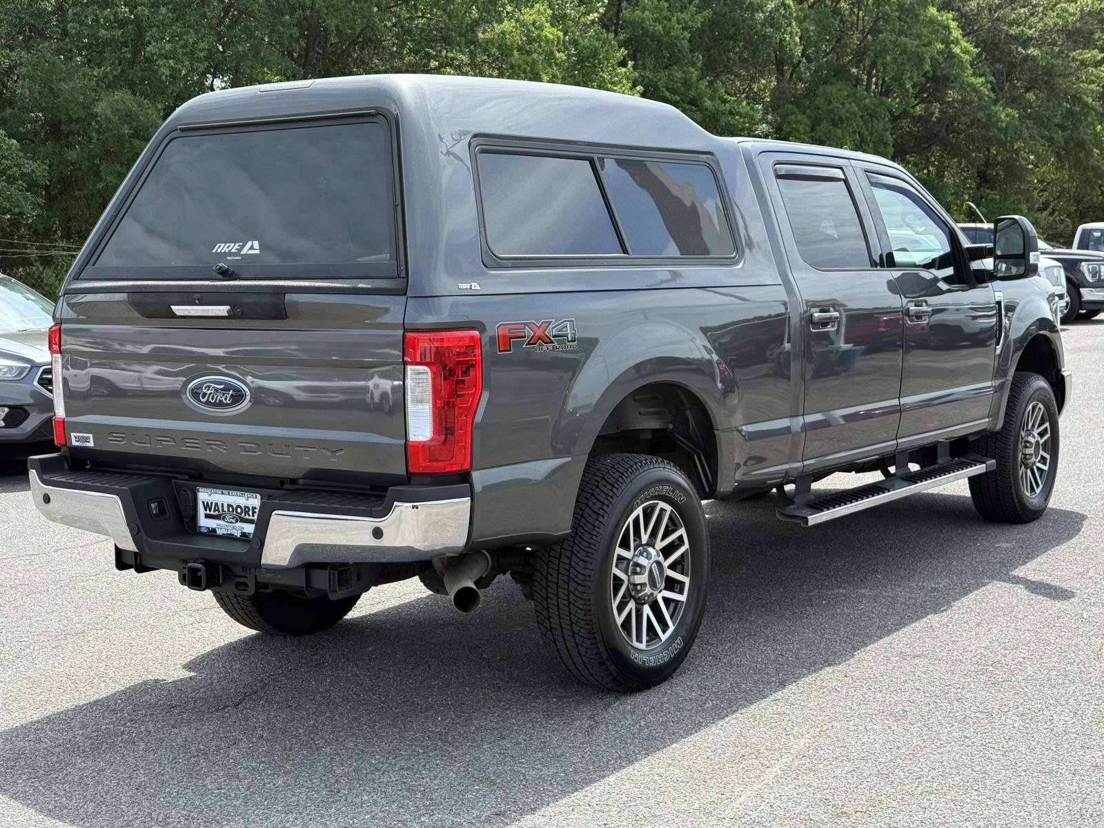 Certified 2019 Ford F250 Lariat w/ FX4 Off-Road Package AWD/4WD image 2