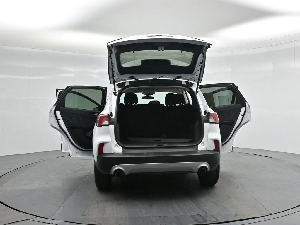 Certified 2022 Ford Escape SE image 51