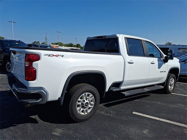 Used 2022 Chevrolet Silverado 2500 LT w/ Convenience Package image 5