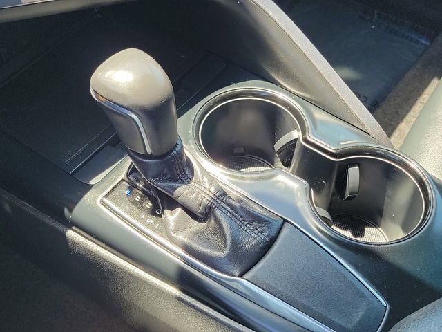 Used 2019 Toyota Camry SE FWD image 11