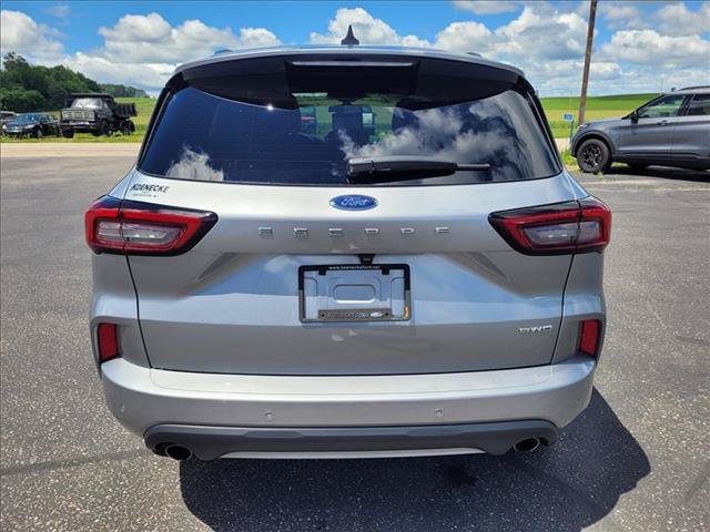 Certified 2024 Ford Escape ST-Line w/ Tech Pack #1 AWD/4WD image 7