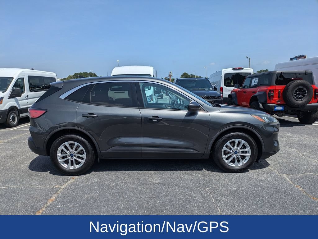 Certified 2020 Ford Escape SE FWD image 3