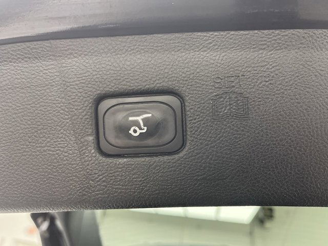 Certified 2024 Ford Edge Titanium AWD/4WD image 31
