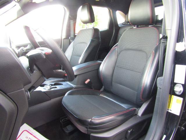 Certified 2025 Ford Escape ST-Line AWD/4WD image 18