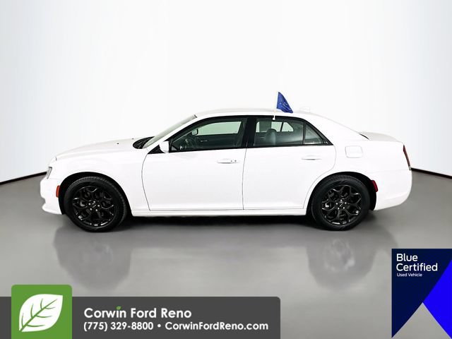 Used 2022 Chrysler 300 Touring L AWD/4WD image 4