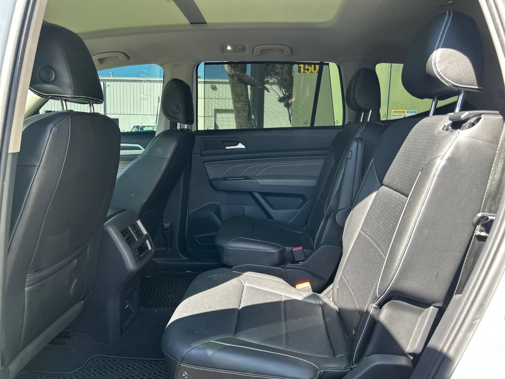 Used 2021 Volkswagen Atlas SE w/ Panoramic Sunroof Package FWD image 13