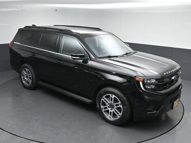 Certified 2025 Ford Expedition Active AWD/4WD image 46