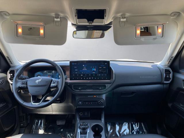 Certified 2025 Ford Bronco Sport Outer Banks w/ Outer Banks Tech Package+ AWD/4WD image 9