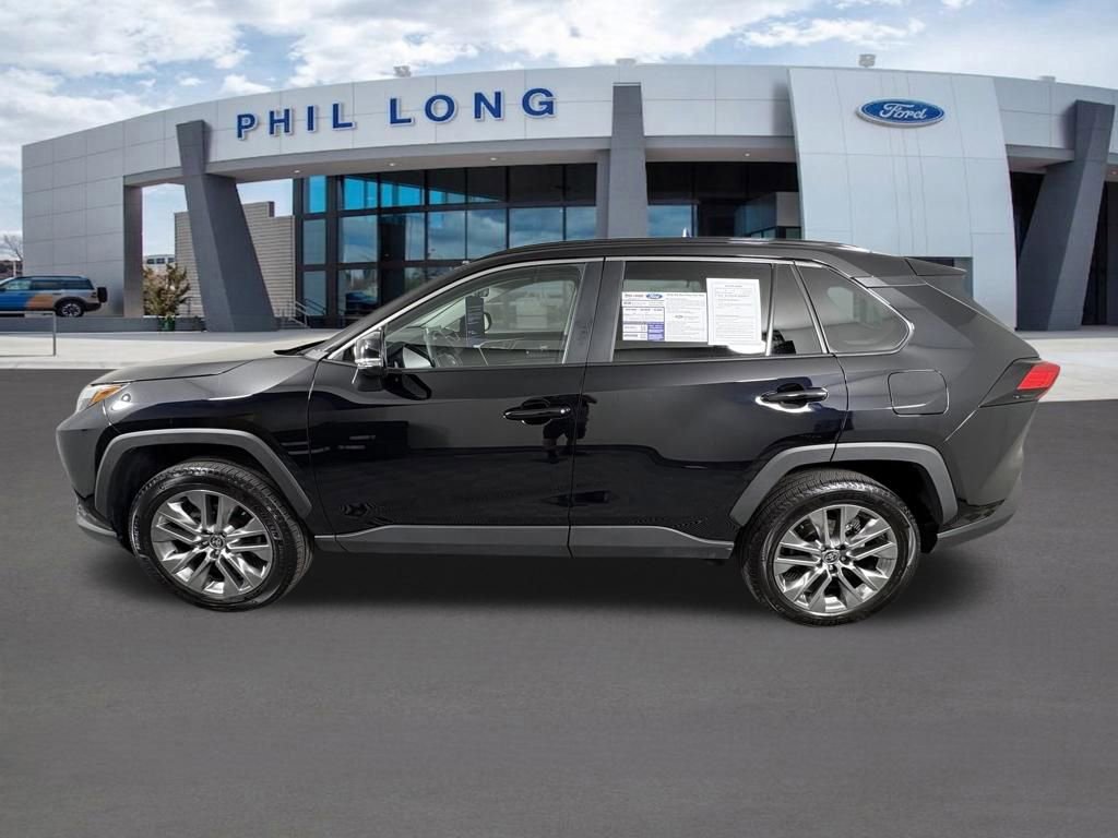 Used 2025 Toyota RAV4 XLE Premium w/ Weather Package image 2