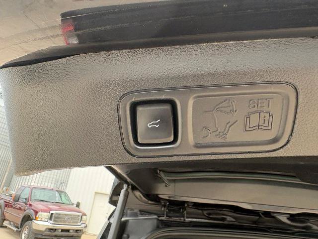 Certified 2020 Ford Expedition Limited w/ Equipment Group 303A AWD/4WD image 14