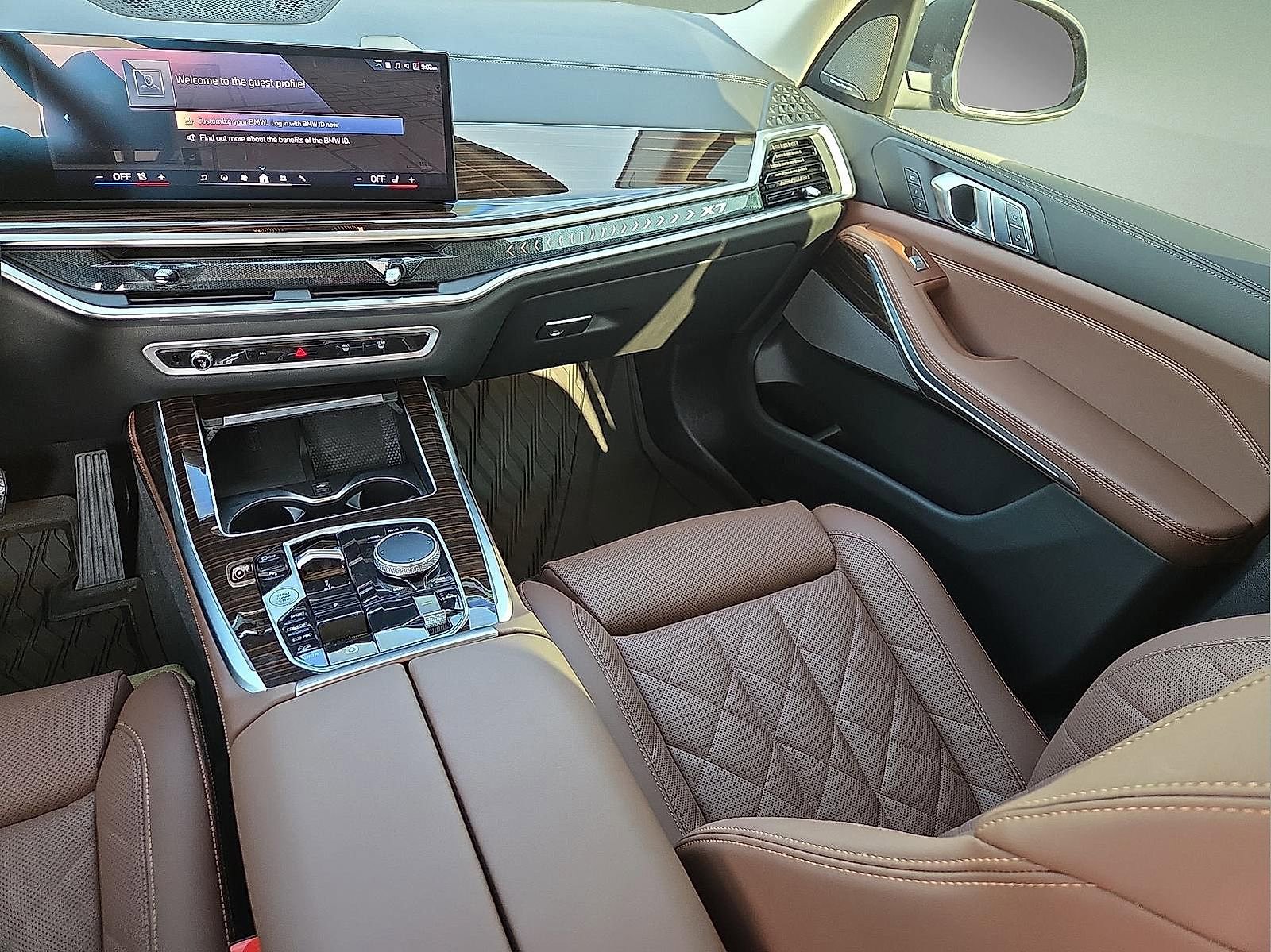 Used 2026 BMW X7 xDrive40i w/ Premium Package AWD/4WD image 12