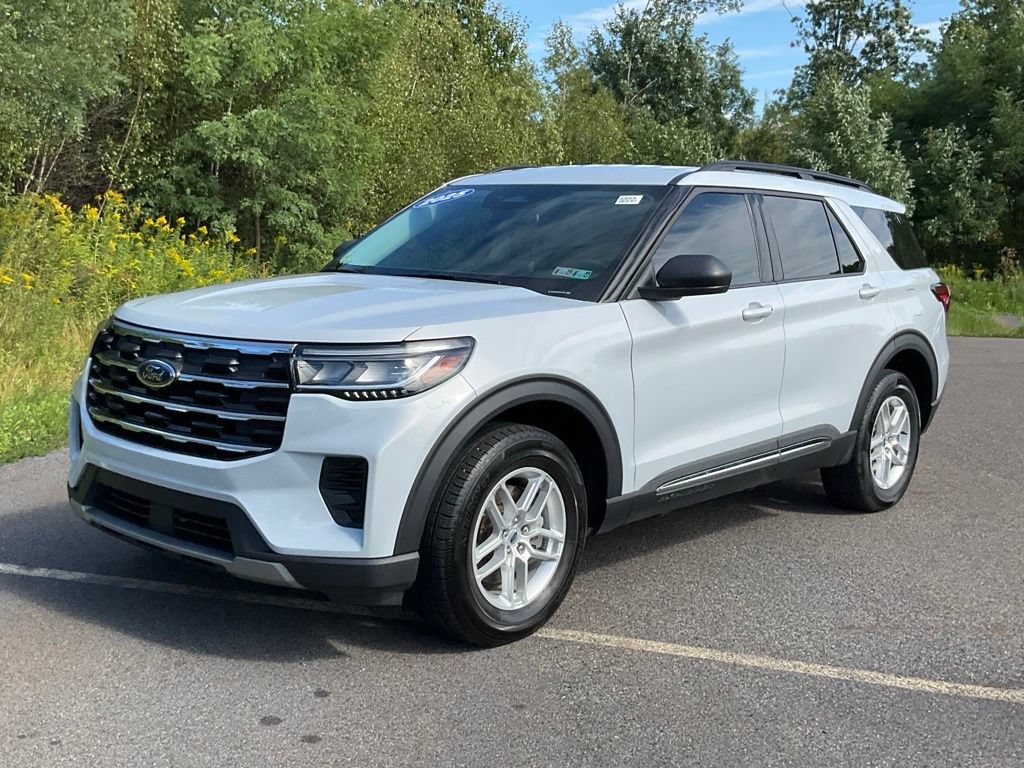 Certified 2025 Ford Explorer Active AWD/4WD image 32