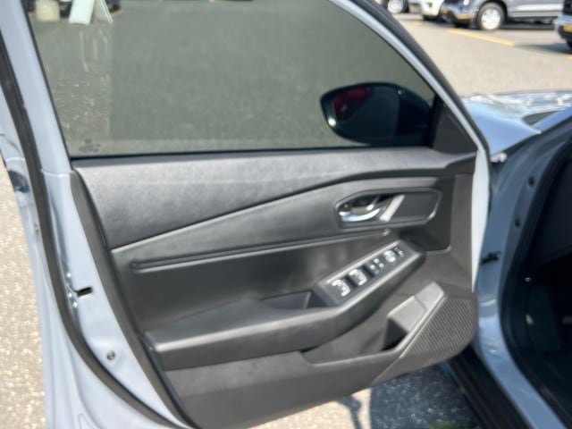 Used 2025 Honda Accord SE image 10