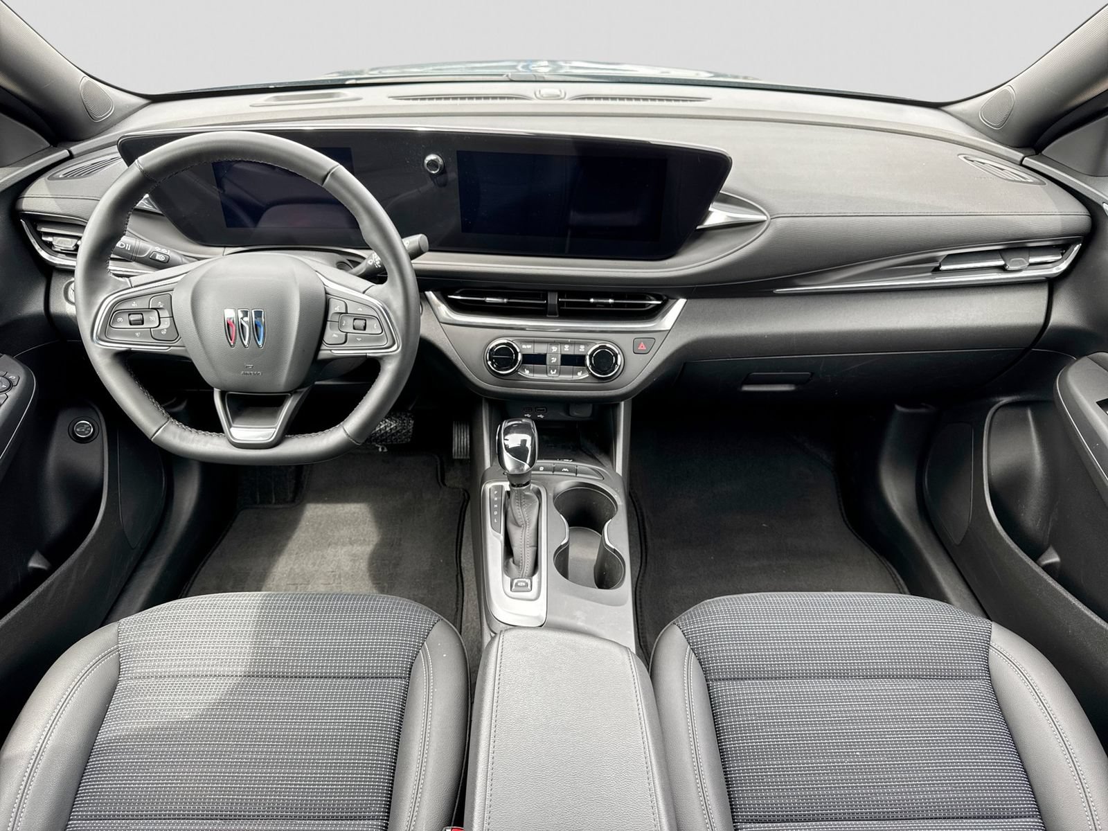 Used 2024 Buick Envista Preferred w/ Convenience I Package FWD image 18