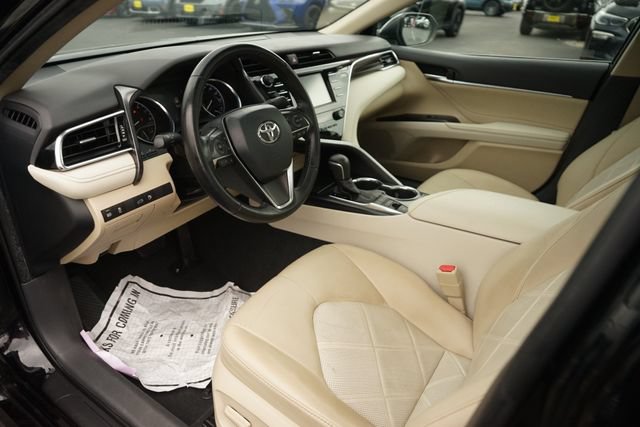 Used 2018 Toyota Camry XLE FWD image 8