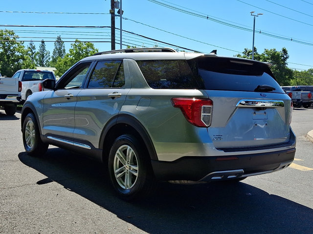 Certified 2023 Ford Explorer XLT w/ Equipment Group 202A AWD/4WD image 7