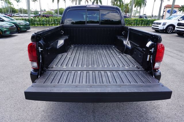 Used 2022 Toyota Tacoma SR w/ SR Convenience Package RWD image 9