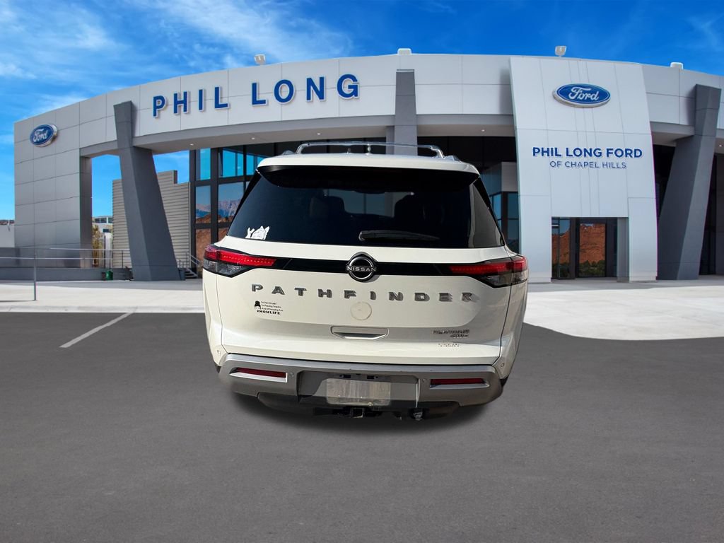 Used 2023 Nissan Pathfinder Platinum AWD/4WD image 5