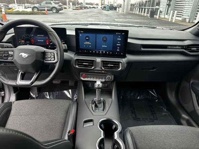 Certified 2025 Ford Mustang Convertible image 16