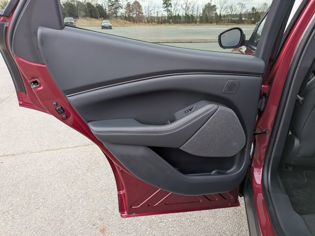 Certified 2025 Ford Mustang Mach-E Premium image 24